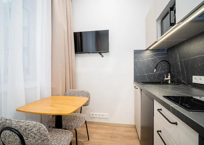 Airport-bus - 13 North - 3 Tallinn