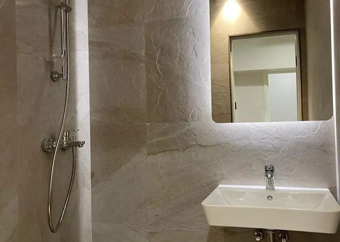 Airport-bus - 13 North - 3 Apartment *